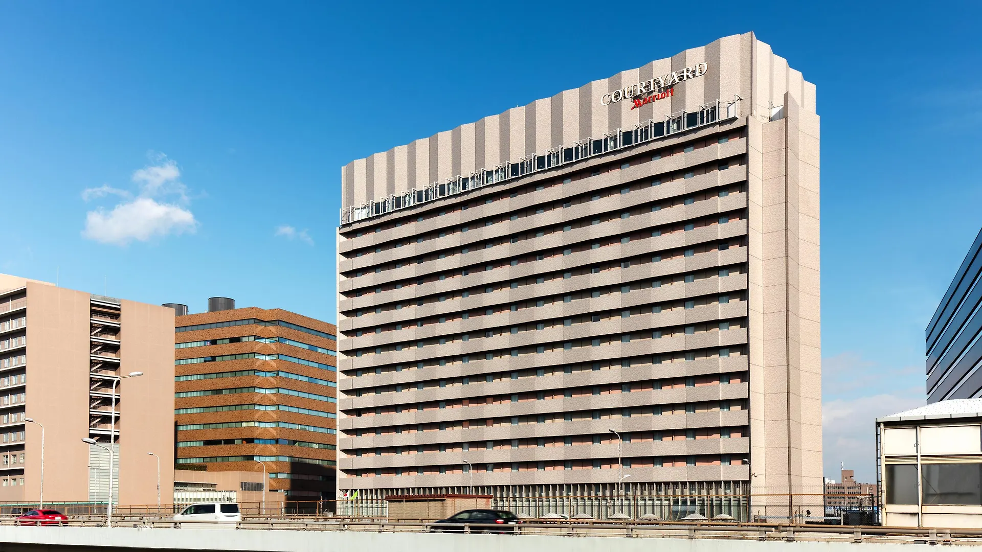 *****  Отель Courtyard By Marriott Shin-Osaka Station Япония