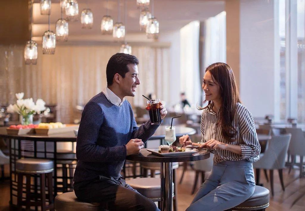 Отель Courtyard By Marriott Shin-Osaka Station