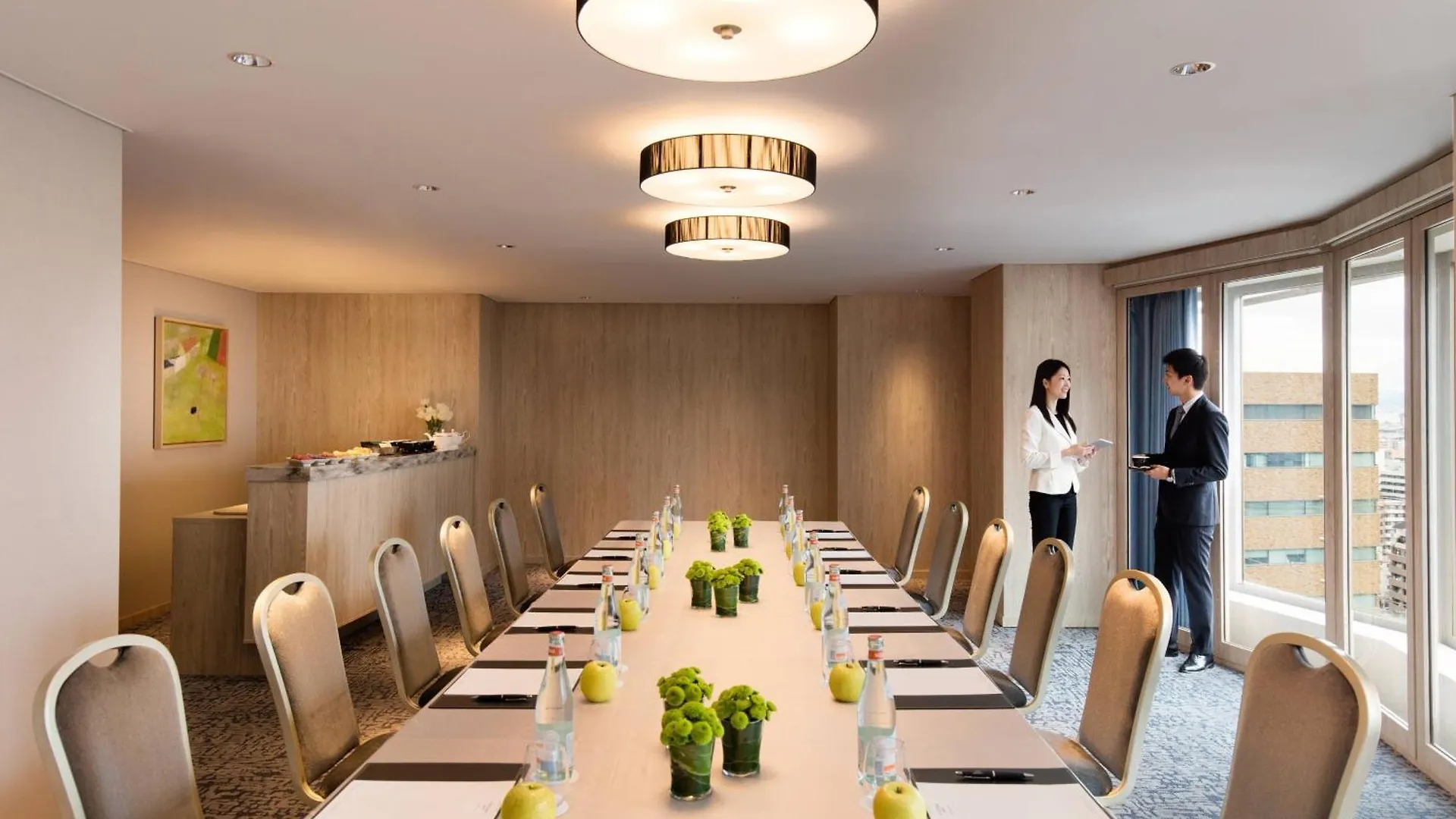 Отель Courtyard By Marriott Shin-Osaka Station Япония