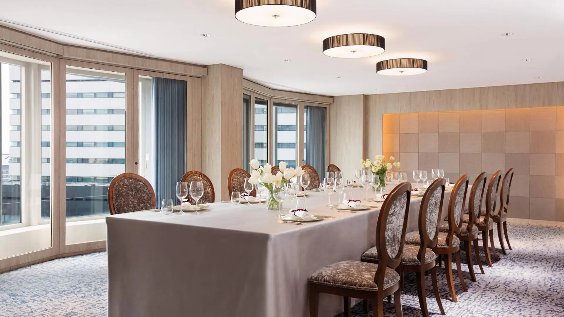 Отель Courtyard By Marriott Shin-Osaka Station 5*, Осака Япония
