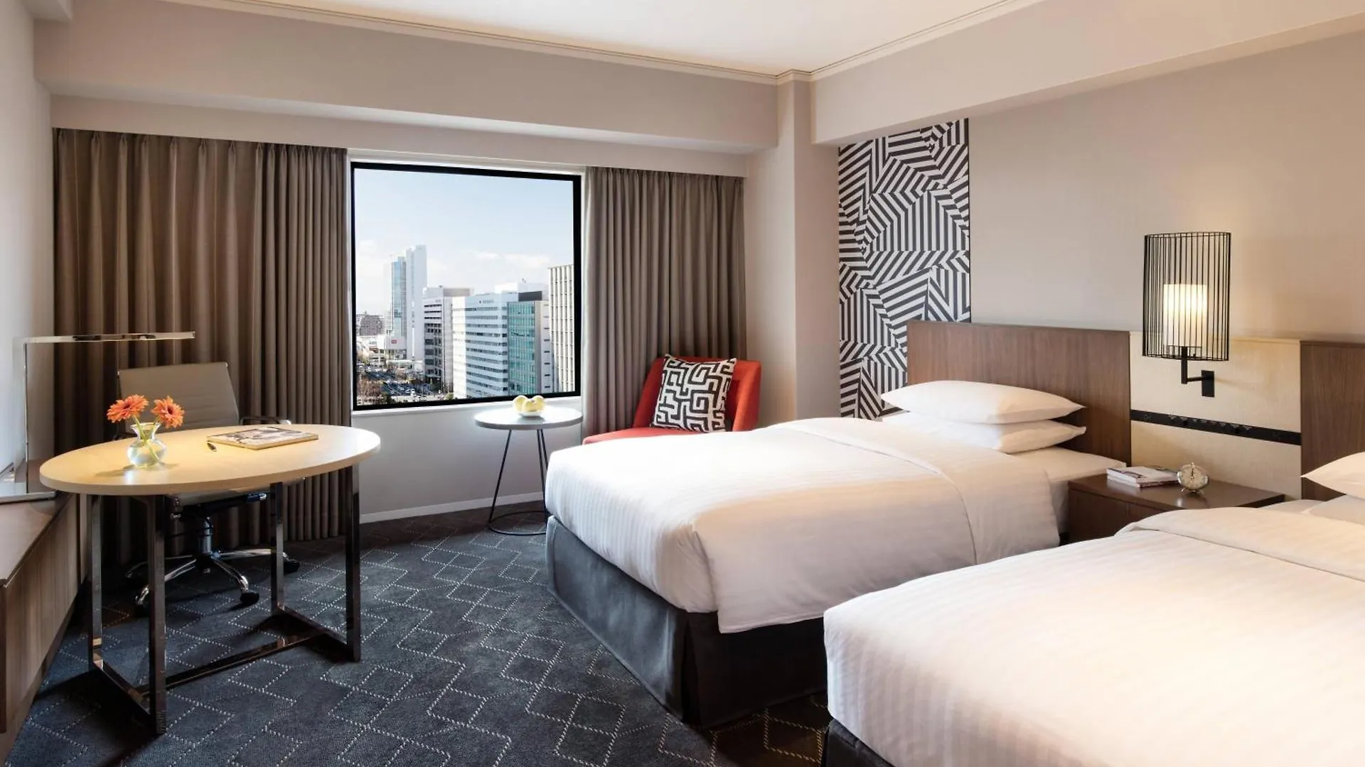 Отель Courtyard By Marriott Shin-Osaka Station