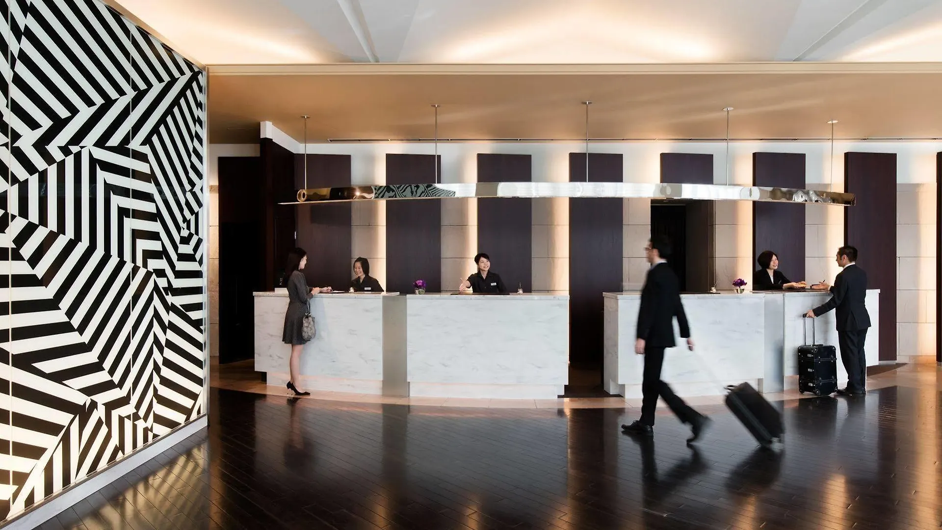Отель Courtyard By Marriott Shin-Osaka Station Осака