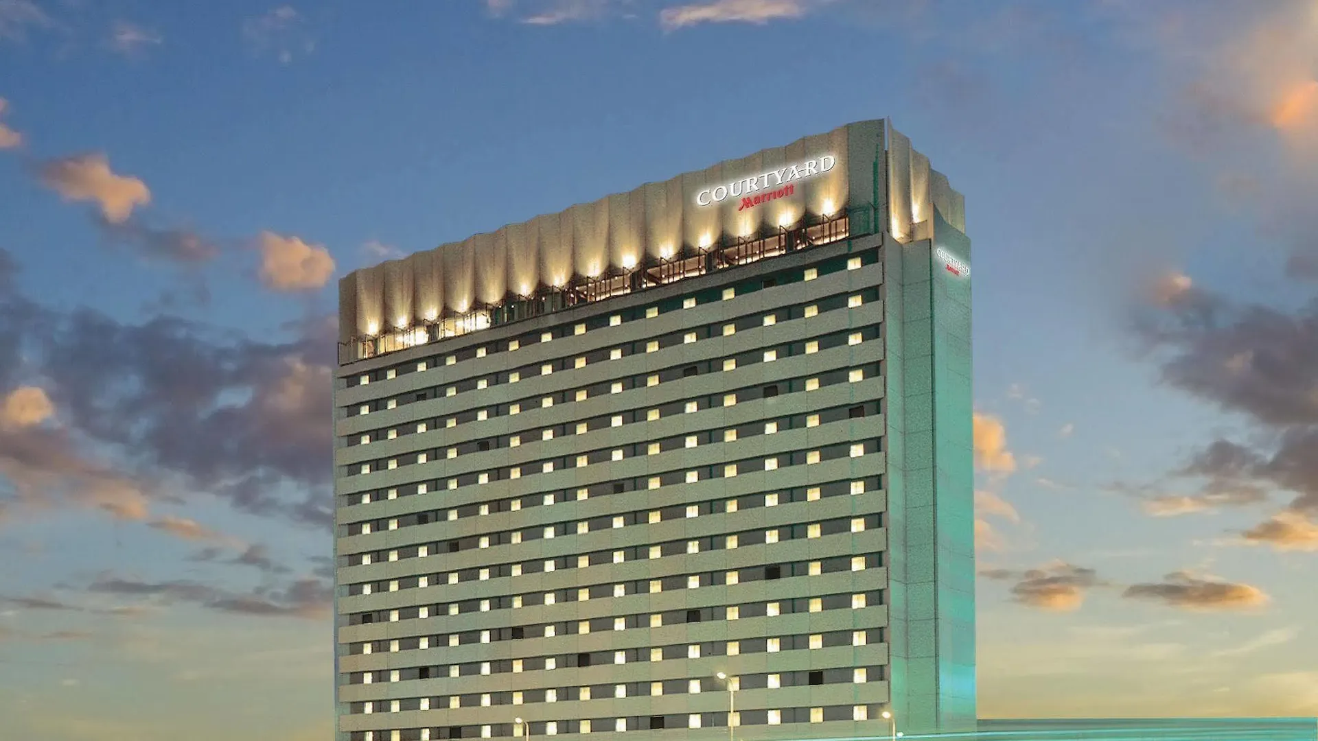 Отель Courtyard By Marriott Shin-Osaka Station