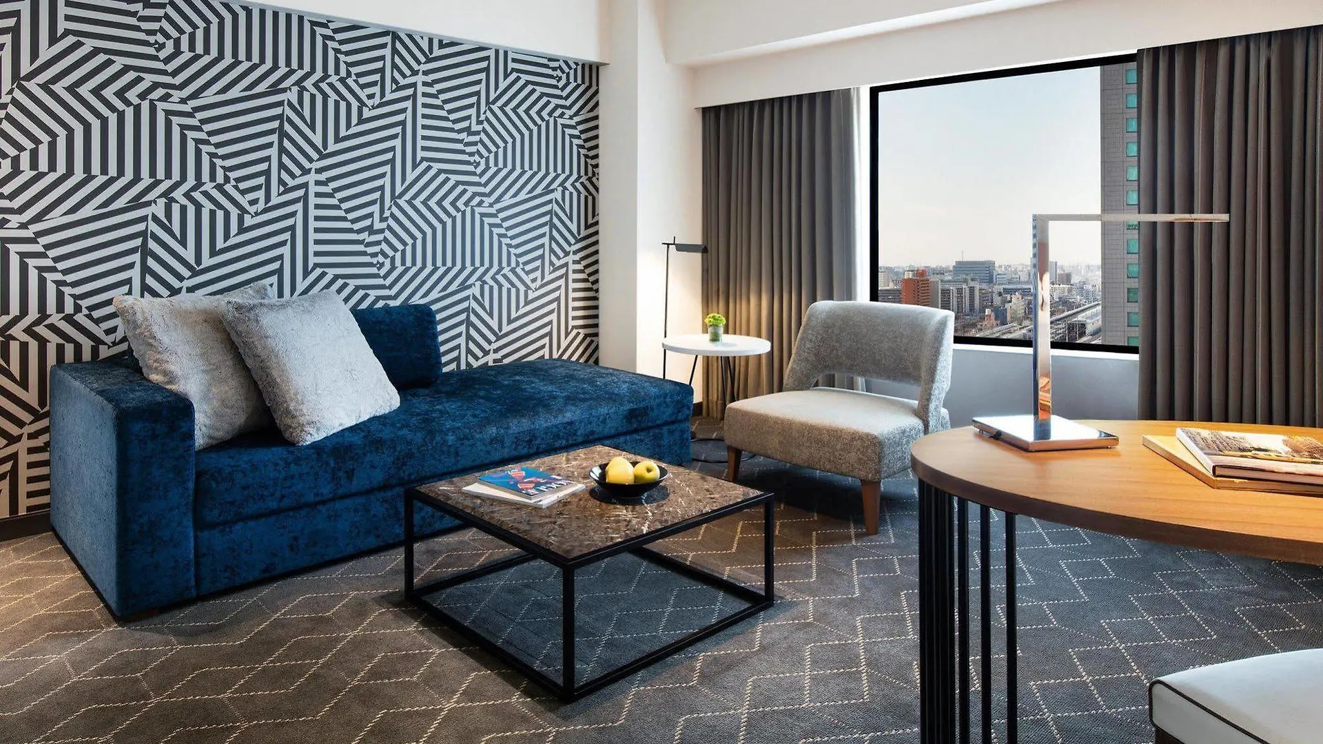 Отель Courtyard By Marriott Shin-Osaka Station