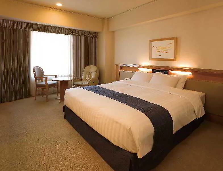 *****  Отель Courtyard By Marriott Shin-Osaka Station Япония