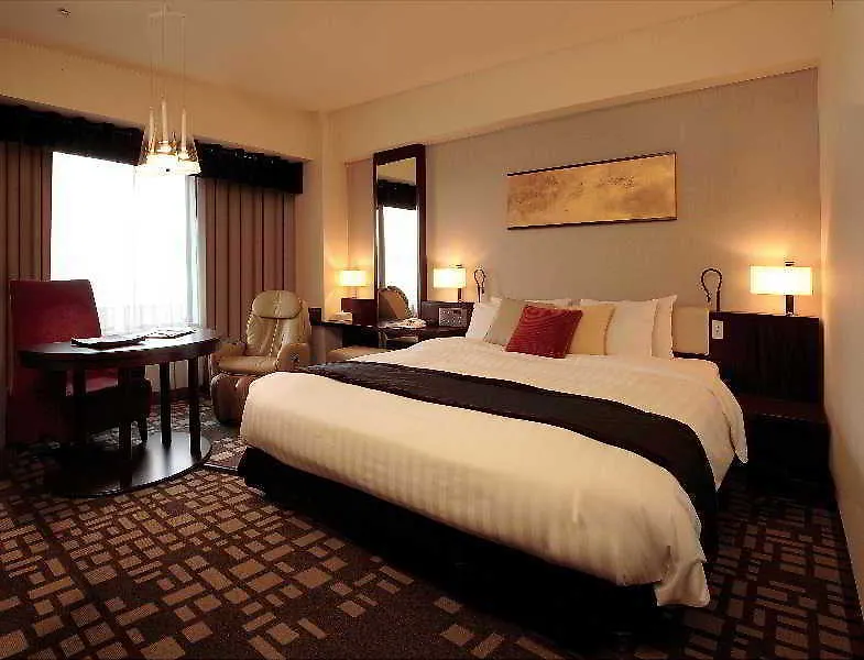 Отель Courtyard By Marriott Shin-Osaka Station 5*, Осака Япония