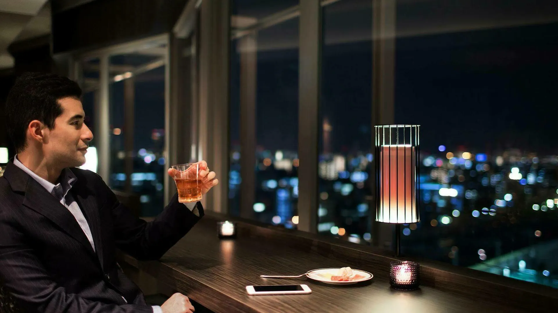 Отель Courtyard By Marriott Shin-Osaka Station  Осака
